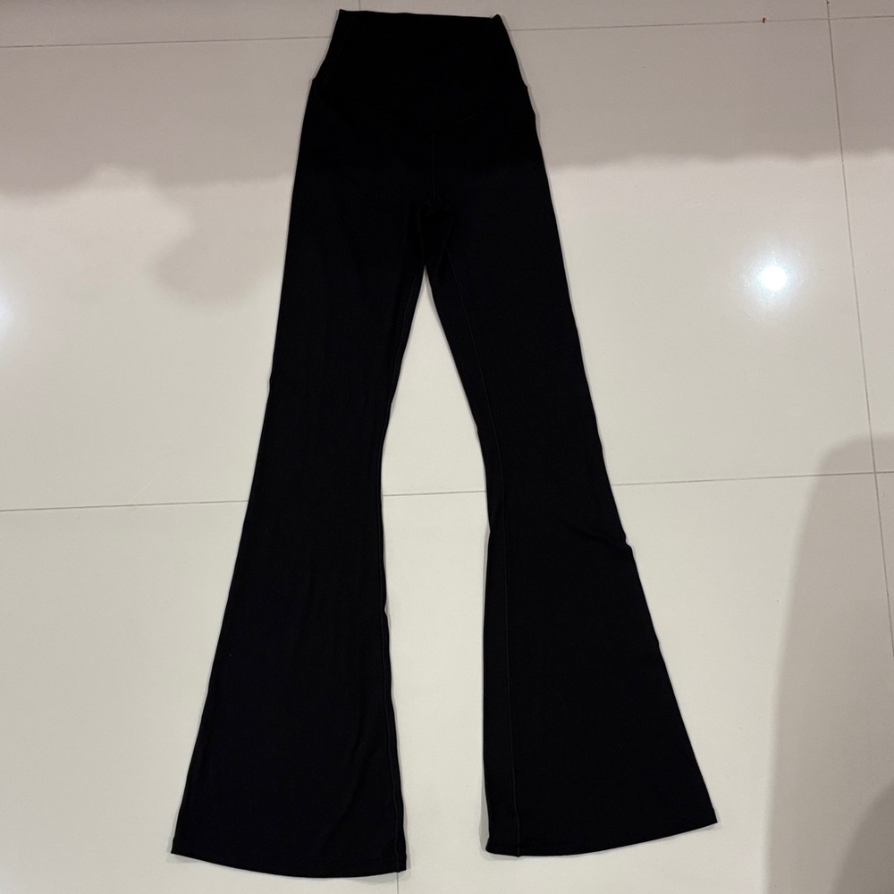 AERIE/AMERICAN EAGLE Black Active Fit Flared Pants